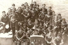 Practica-la-bordul-NS-116-puntisti-si-mecanici-1976